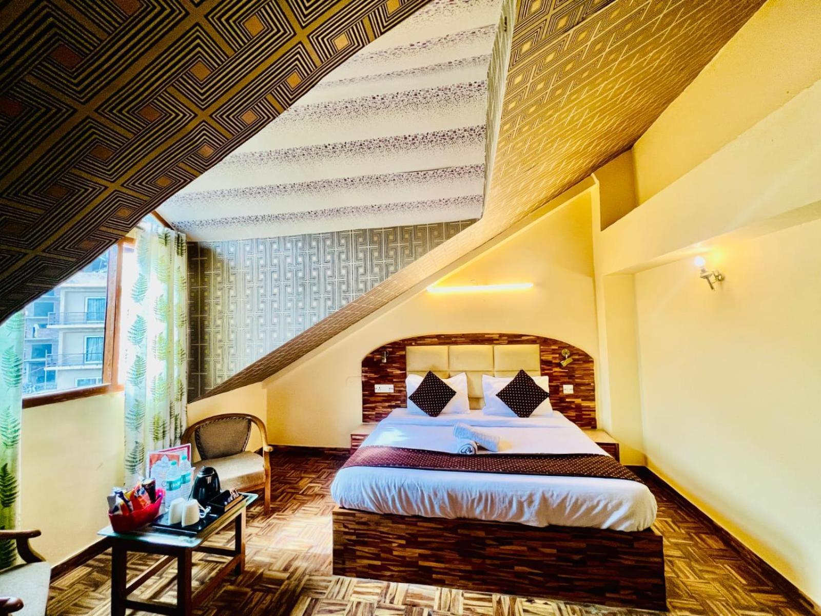 Hotel Kalinga Grand - Luxury Comfort !! Travellers Delight !! Budget Friendly !! Prime Location !! Guest Favourite Manali  Exterior photo